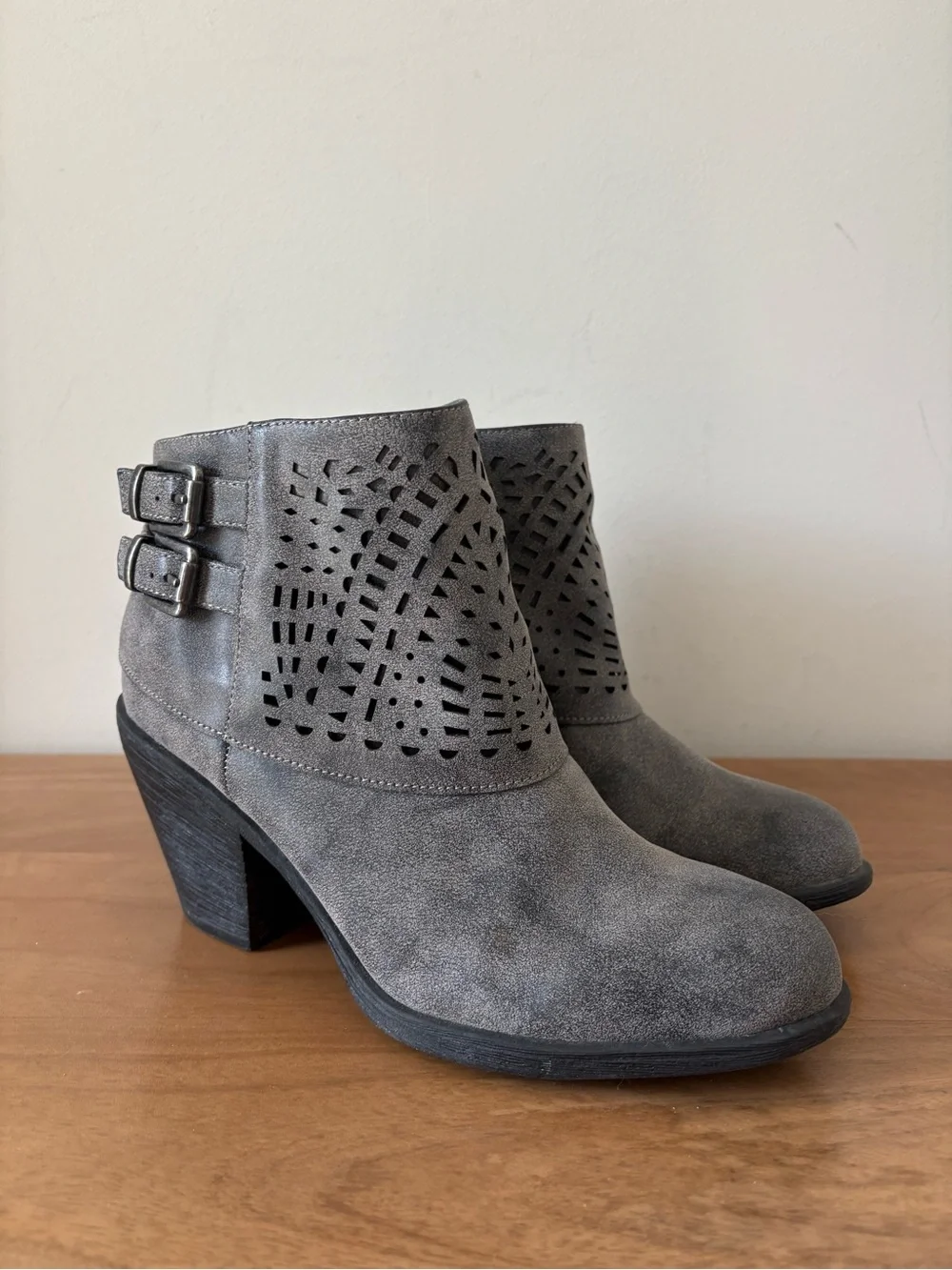 Euro Soft By Sofft Panora  Ankle Boots Size 9